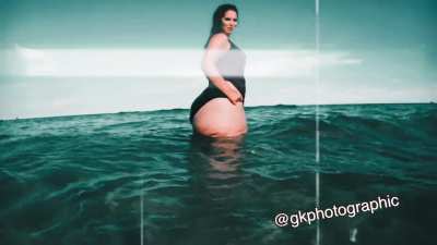 Dang it! I missed yeste<wbr>rdayâ<wbr>s post , my bad. I downloaded this to my phone today & did a quick edit. Straight âFrom The Archi<wbr>vesâ<wbr>- enjoy ðð<wbr>½