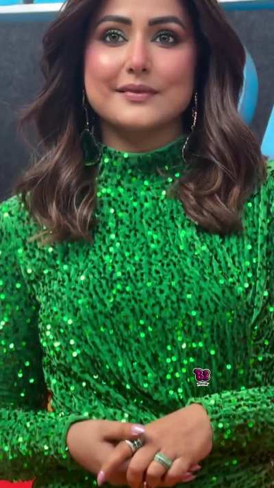 Hina khan