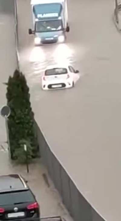 Driver turns their car into a boat, then back into a car