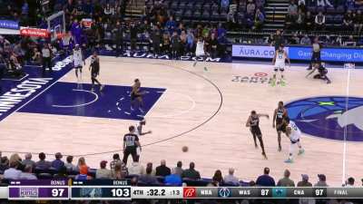 [Highlight] Beverly finds a cutting Karl-Anthony Towns for the slam to extend the lead with 27 seconds left!