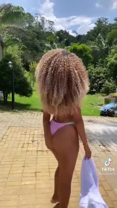 I love brazilian big butt 🤭