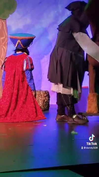 The time me and my friend went off script for our school’s Shrek the Musical play