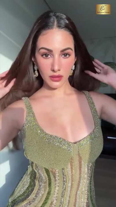 Amyra Dastur 