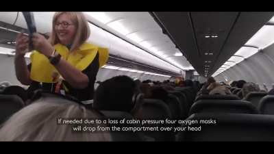 This flight attendant has a future in stand-up comedy