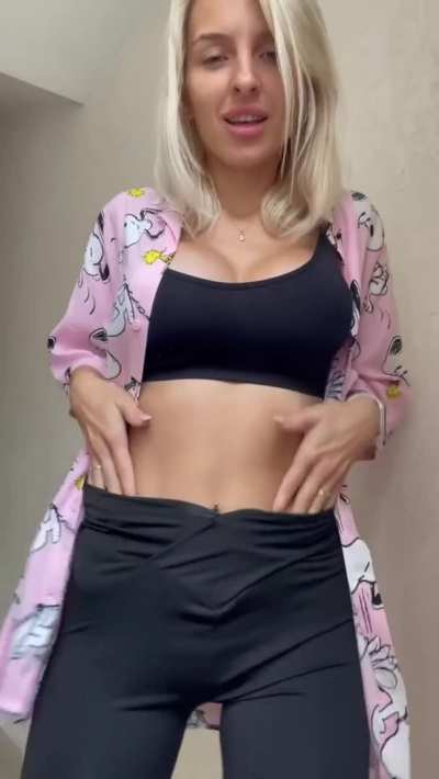 just returned home) yes sex on the first date was try to shoot a video next time) I'm in a great mood) 