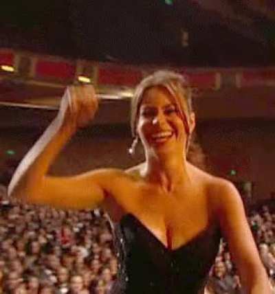 Sofia Vergara - Jiggle GIFs comp(4)