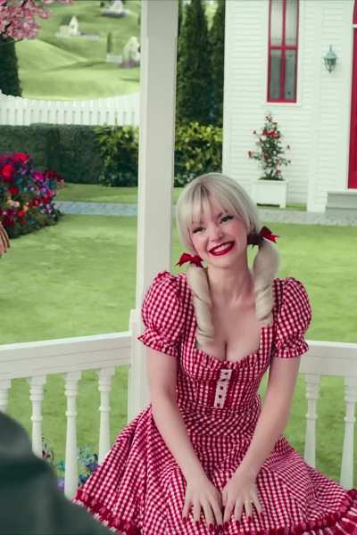 Dove Cameron