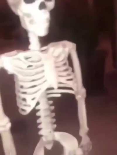 😔F