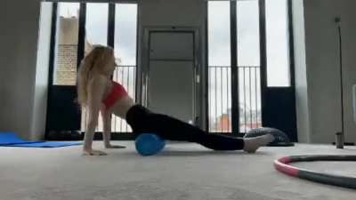 Elle Fanning doing yoga