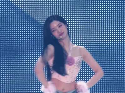 Dahyun's reaction when she made a play on words between 