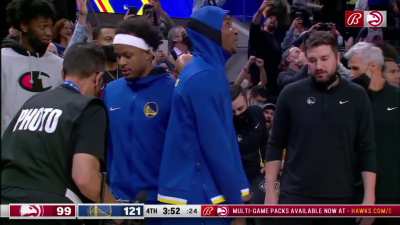 [Highlight] Interesting reaction of Hawks commentators on Curry getting 50 points