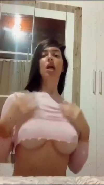 Sabrina Raissa @saaraissa