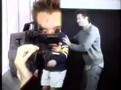 Magnavabruptox Camera Ad