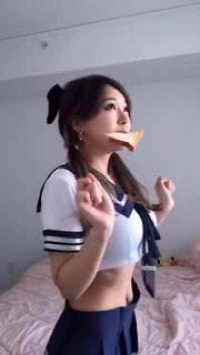 Hyoon schoolgirl
