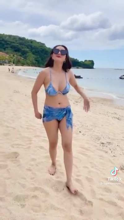 Faye Lorenzo