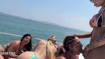 Freaky Latina party 🎉 gets wild on a yacht😄 would u party with these girls?