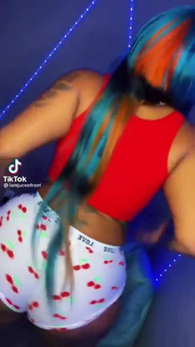 Juceefroot Thick Ass