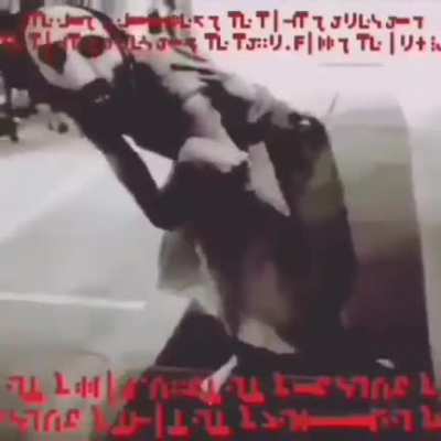 لحظة يا أخي