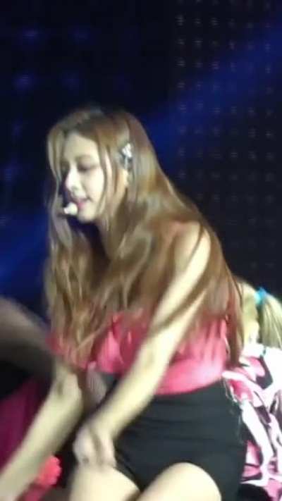 CHOU TZUYU