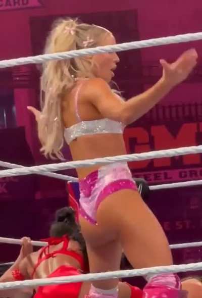 Maxxine Dupri booty