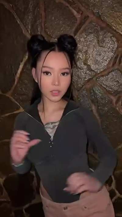 Hottie dancing