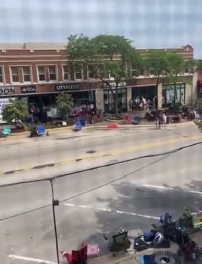 Highland Park parade shooting