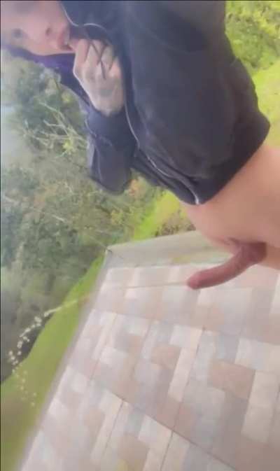 Sara hard pee