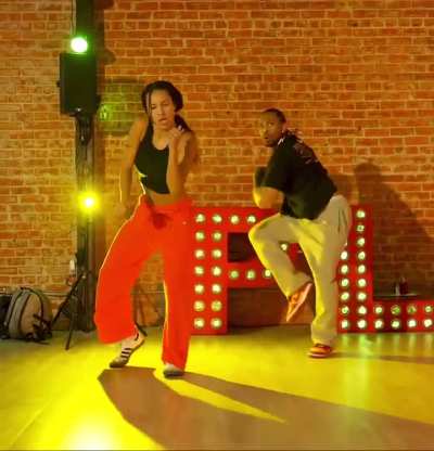 Sofia dancing again 