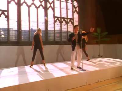 Rick rolled en 4K