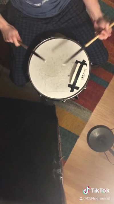 Uhhh snare solo