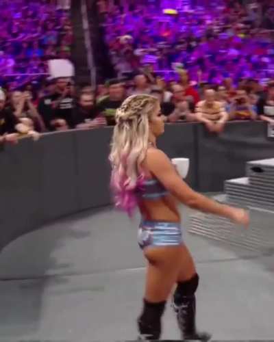 Alexa getting ready for Moment of Bliss 5/19 IG
