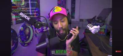 Live streamer Scott Leonard describes dating a black queen
