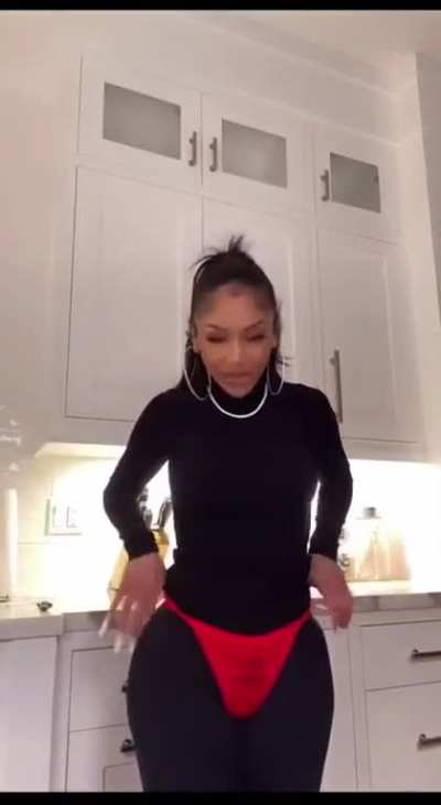Saweetie (@Saweetie)