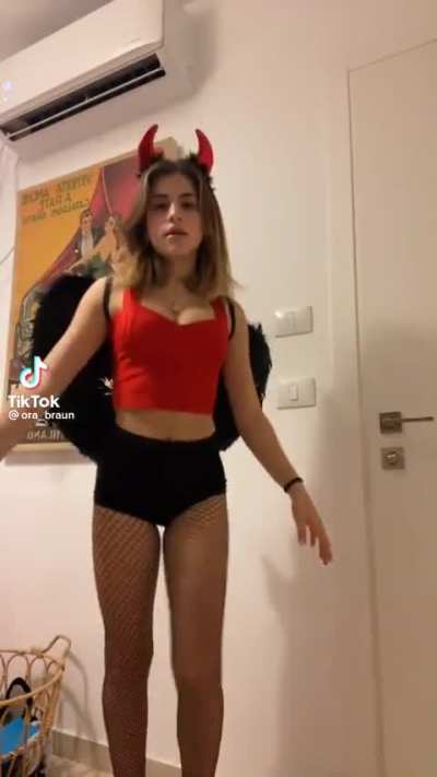 Devil red