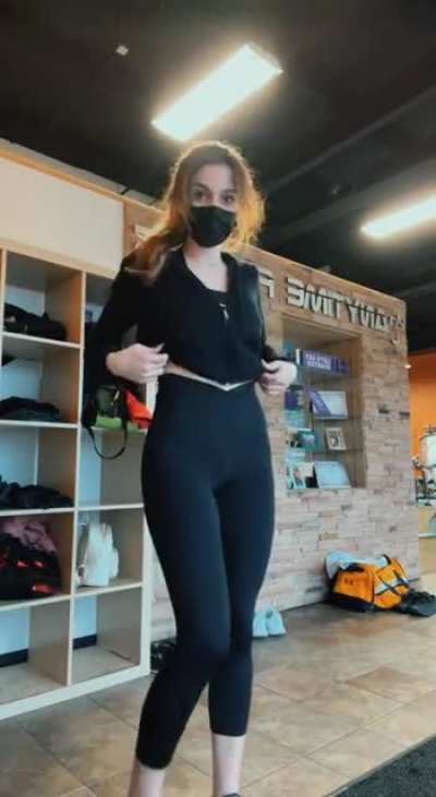 Taya's been working hard at the gym. Giving us a gym update.