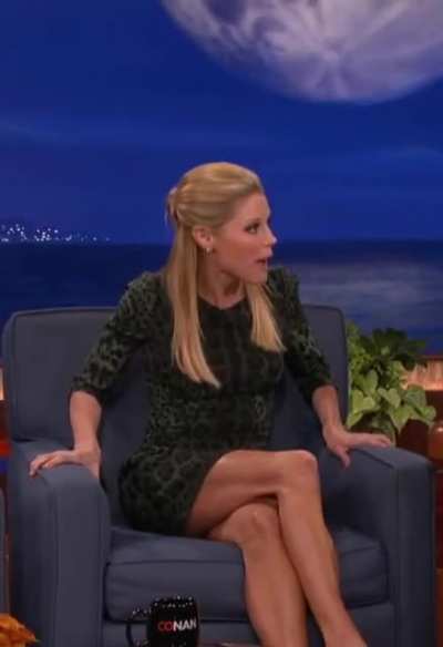 Julie Bowen | Conan (2011)