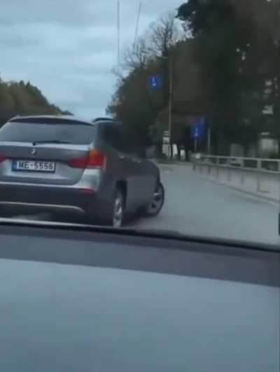 A rare BMW signal.