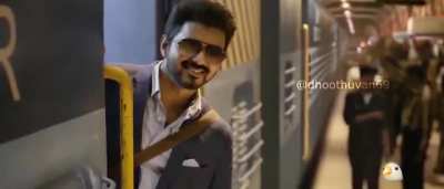 Scene scene ah troll panni irukingale da dei