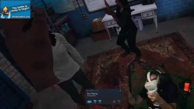 Meeting my online friend for the first time in VR