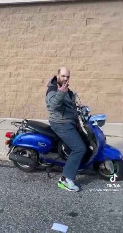Man on a moped gets put on the news