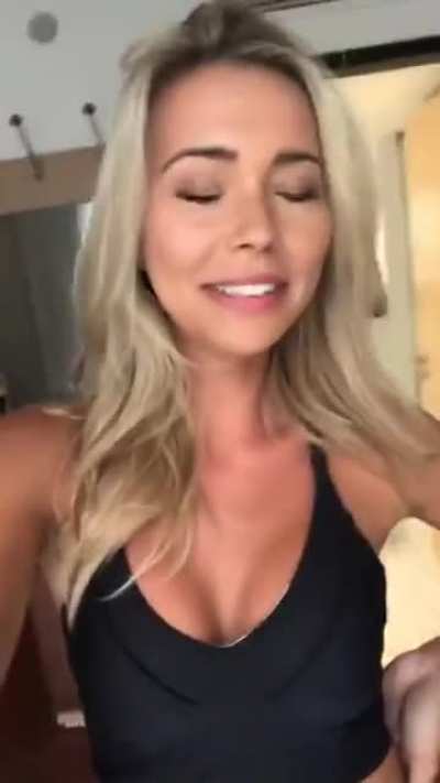 Sandra`s livestream (26/02/2019)