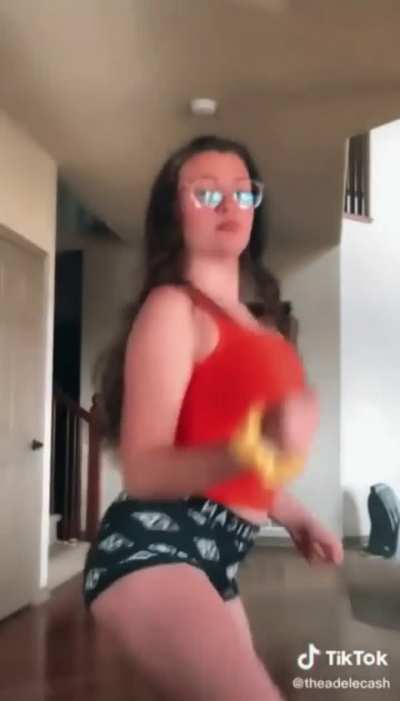 Adele Cash Glasses Twerk