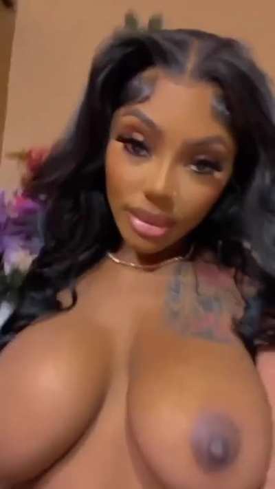 25F4M who's up? I'm horny asf, let me bounce on your dick🥵<wbr>🥵🥵