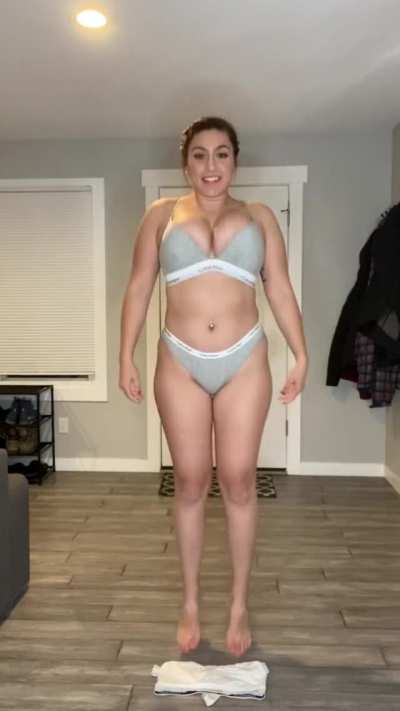 She is Back 😍 ( her Free album In Comments )