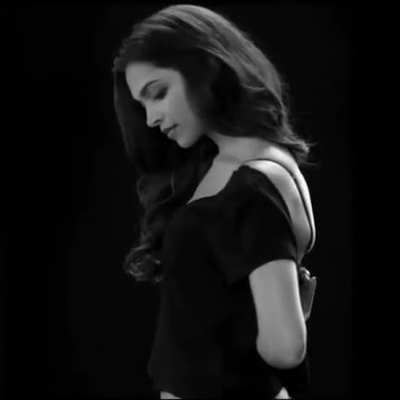 Deepika Padukone's navel and sexy back with bra tightening.How would you lick her back?