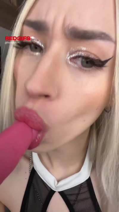 suckingdildo