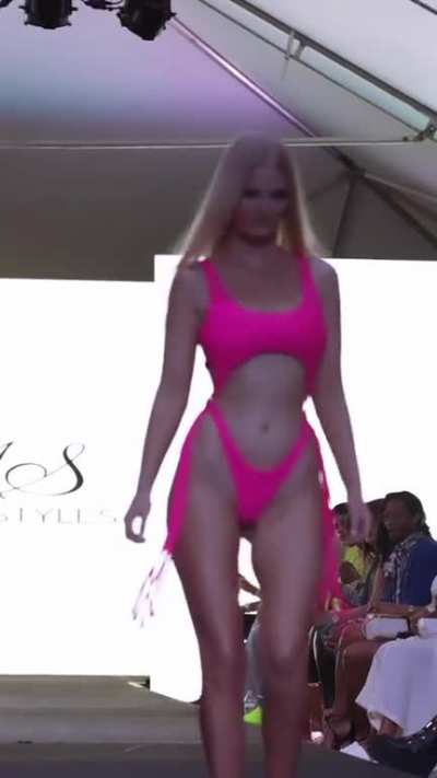 hotmi<wbr>amist<wbr>yles: HMS Swim takes the runway 💕 HotMi<wbr>amiSt<wbr>yles.<wbr>com 🔎: CABO