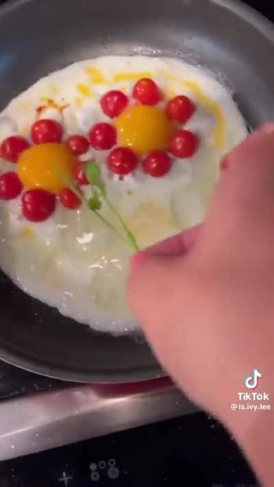 to make fancy eggs. 