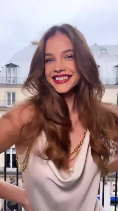 Barbara Palvin 