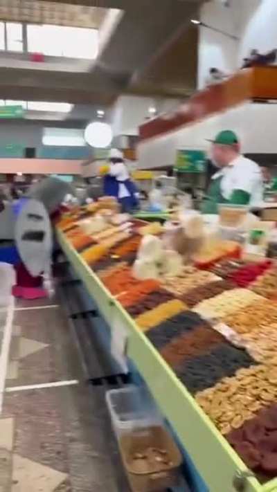 The problem with selling seeds without netting, you get an invasion of pigeons that turns into a feeding frenzy.